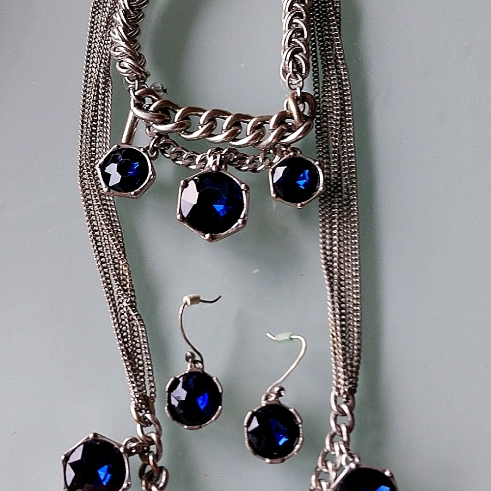 Kenneth Cole New York, Blue Stones Necklace, Bracelet, Earrings.